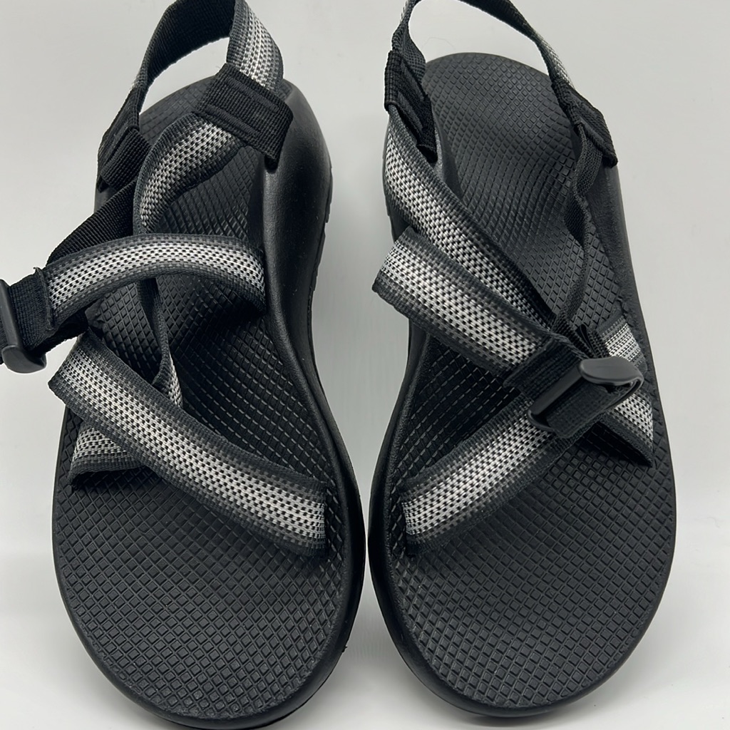 Chaco Men’s Z1 Classic Split Gray Adjustable Sandals Size 10 New In Box
